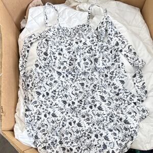 Women’s Floral Sleeveless Cami Top Spaghetti Strap White/Black Size M